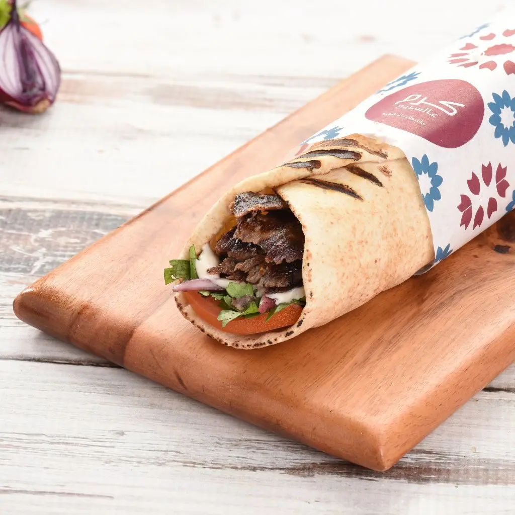 ساندويش شورما لحمة صغيرة